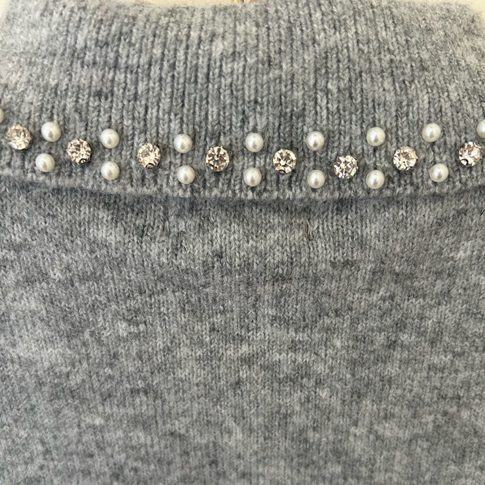 Song of Style Gray Knit Sweater with Pearl and Rhinestone Details
Size: XS
NWT - Picture 11 of 15